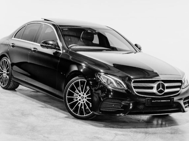 Luxury SEDAN Vehicle Fleet Melbourne.